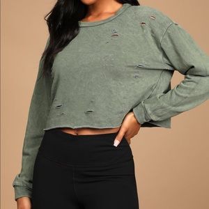 NWT Lulu’s Times Are Changing Olive Green
Distressed Cropped Sweatshirt Size M